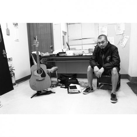 竹原ピストルは退路を断って歌い続けるーー兵庫慎司が最新作『youth』の切迫感を読み解く