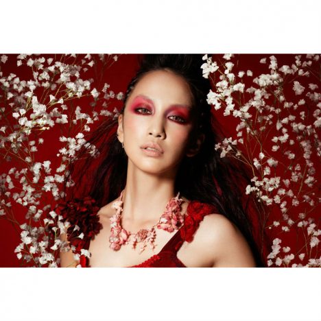 中島美嘉はなぜ作家やアーティストに愛され続ける? “言葉を伝える”ボーカルスタイルを分析