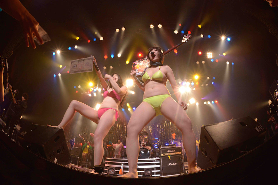 ベッド・インが貫く“弾けないバブル”