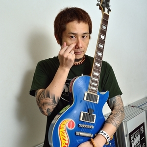 「90年代みたいな夢はもう辿れない」横山健のシビアなシーン分析と、レーベルが目指すもの