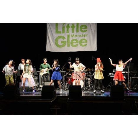 Little Glee Monsterが圧巻のスタジオ“生”ライブ　ソロ歌唱から見える６人の個性とは？