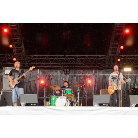 くるり、Mr.Childrenらが雨の中で“名演”見せた『京都音博』 兵庫慎司が全アクトをレポート