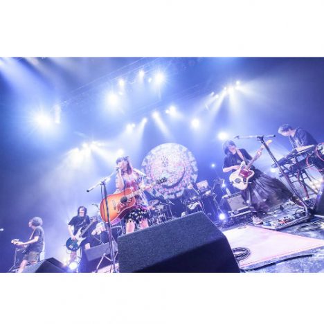 大森靖子のライブにおける“凄まじい情報量”とは何か? 小野島大が衝撃を振り返る