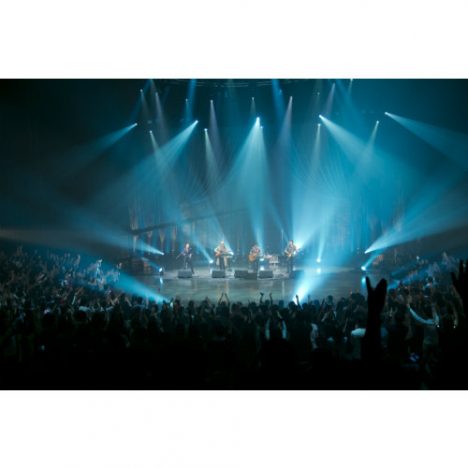 スガ シカオ、デビュー20周年イベントで斉藤和義、トータス松本、浜崎貴司と“感無量”共演