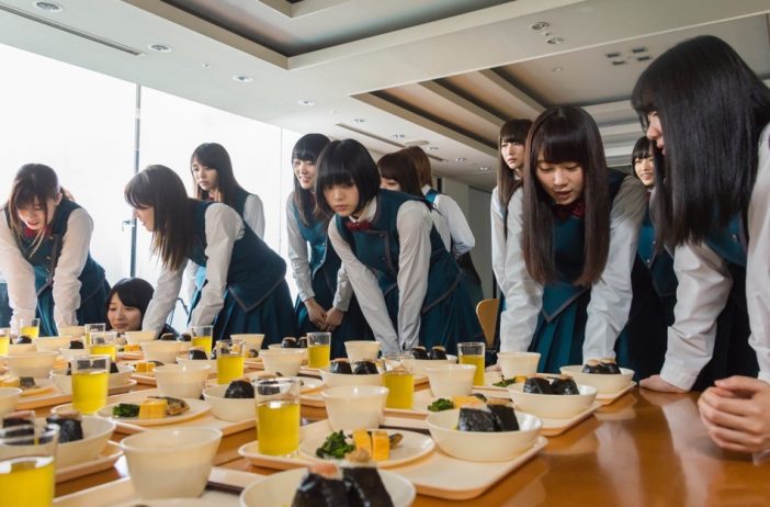 欅坂46 平手友梨奈、“食への執着心”で長濱と守屋を圧倒　『残酷な観客達』の“ご飯キャラ”に迫る