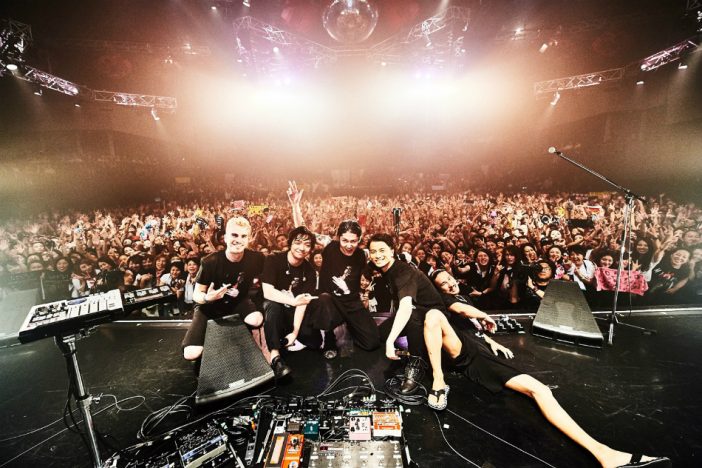 MIYAVI、KREVA&三浦大知と迎えた15周年ツアーファイナル 「変わらず突き進んでいくだけ」