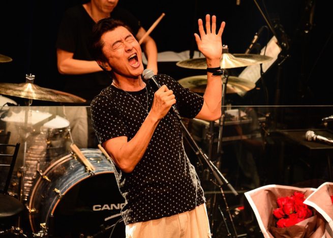 桑田佳祐、300人キャパの至近距離ライブ！　Billboard Live TOKYOでの“大人の夜遊び”に潜入