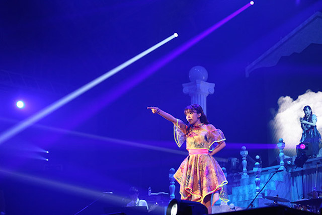 三森すずこが繰り広げた一大レビューショー 『Tropical Paradise』の物語と重なる思いの画像1-2