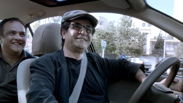 『人生タクシー』は“映画”ではない？　特異な表現を生んだ、イラン社会の現実