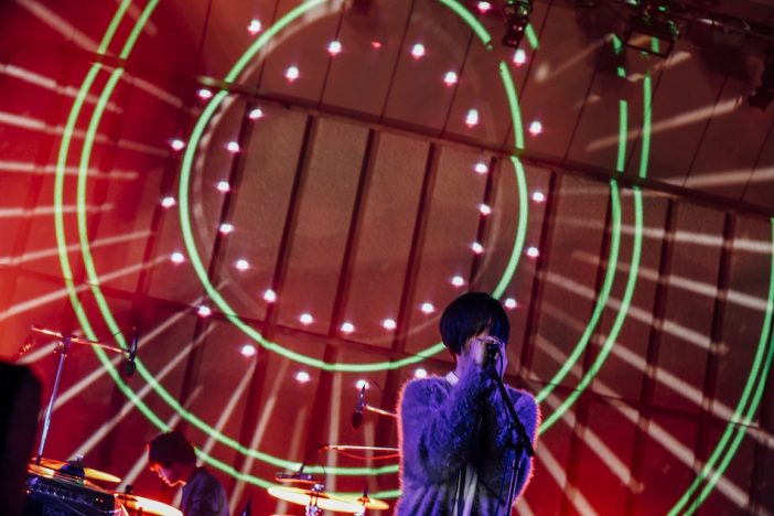 andropは今“2度目の青春”を迎えているーーバンドの現在地を示した日比谷野音ライブを見て