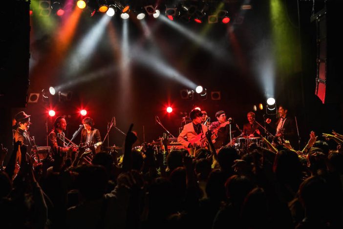 東京スカパラダイスオーケストラと斎藤宏介のスペシャルな宴 「白と黒のモントゥーノ」初披露レポ