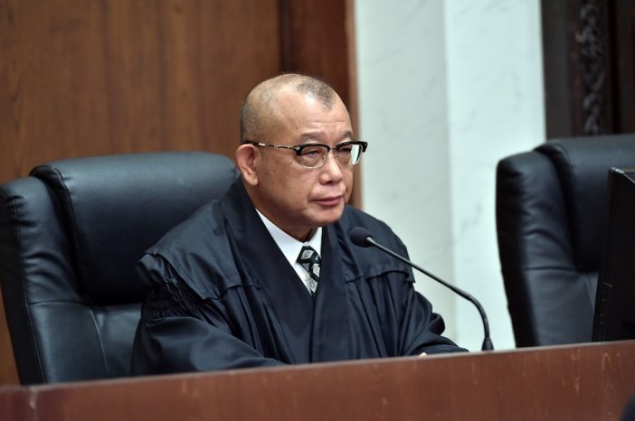 笑福亭鶴瓶、『99.9-刑事専門弁護士-』で松本潤と対峙する裁判官役に　「バッチバチにいくで!!」