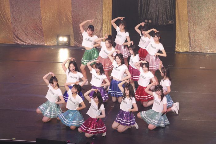 AKB48 チーム8、48グループの“ダンス番長”への挑戦 特別体制で臨んだワンマンライブレポ
