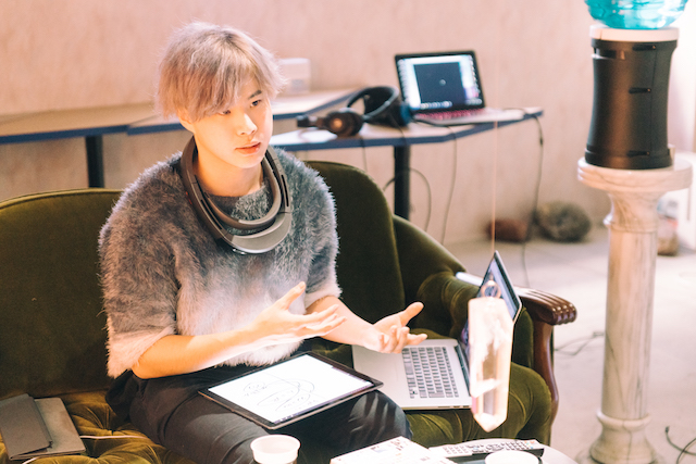 VRは現代の魔術だーーゴッドスコーピオンが見通す、人間の能力が拡張した近未来