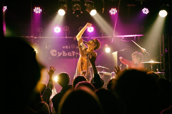 Spotifyバイラルチャート、『Warped Tour Japan』出演で話題　異端のユニット・シシノオドシに迫る
