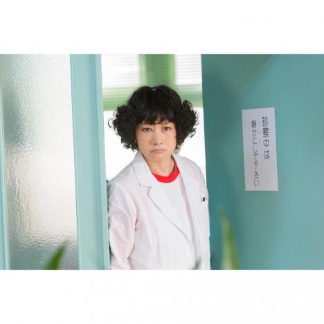 余貴美子は“みんなの肝っ玉母ちゃん” 3度目の朝ドラ『半分、青い。』で見せる明朗快活ぶり