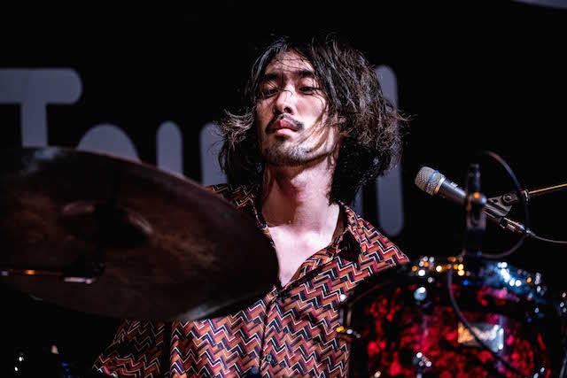 夜の本気ダンスの醒めることのない熱気で貫かれたステージ 『マジカル頭脳ツアー!!』東京公演の画像2-3