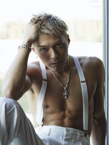 EXILE SHOKICHIが語る、写真集『BYAKUYA』への自信「身体で表現するアートというイメージ」