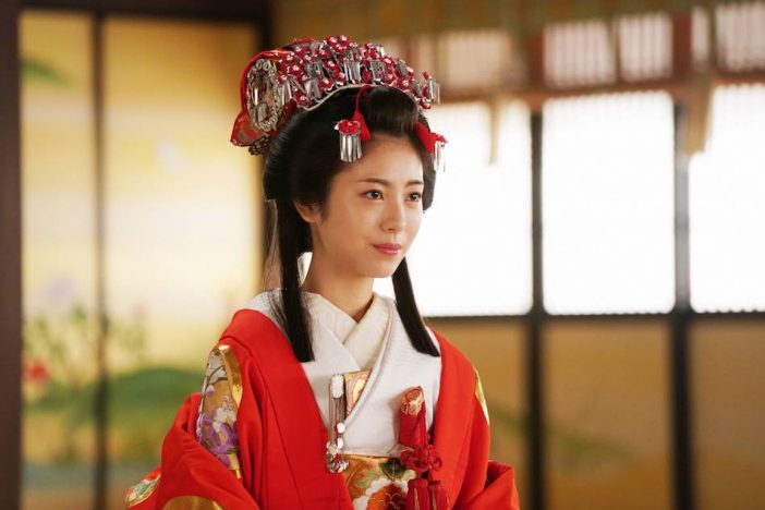 浜辺美波、時代劇『大奥』は大きなターニングポイントに? 2019年も大活躍の予感