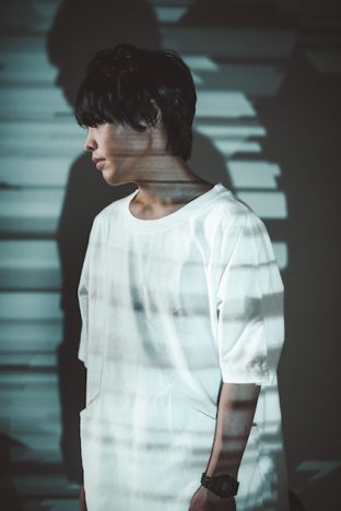 DECO*27が語る、新会社設立で拡張したボカロPとしての未来「文化は人がいないと生まれない」