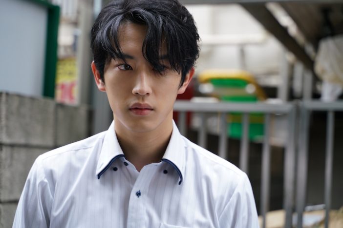 杉野遥亮が体現する、グレーの世界の不気味さ 『スカム』反社会的勢力と日常はすぐ隣にある