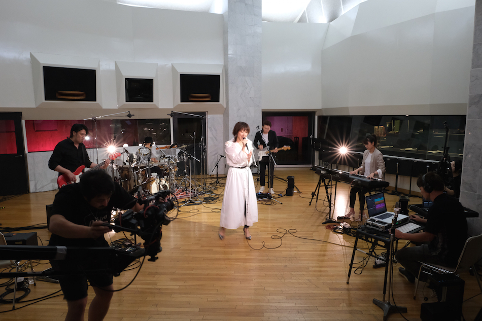 Ms.OOJA、スタジオライブに潜入