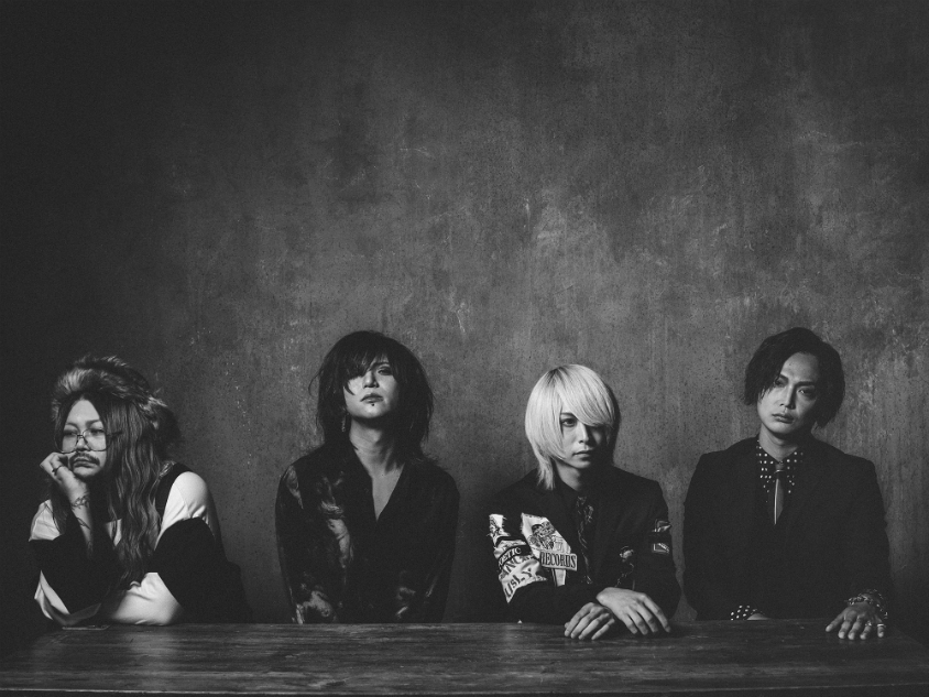 DEZERTが向き合った“劣等感”