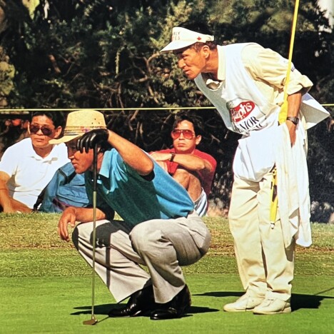 小田和正がゴルフ界のレジェンド青木功のキャディに ホームドラマチャンネルにて9月放送