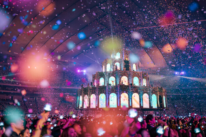 Mrs. GREEN APPLE、ドームツアー『BABEL no TOH』で示した圧倒的な音楽の力 祝祭と混沌ーー壮大な物語が導く先