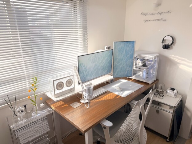 【デザイナー・eru】デスク紹介