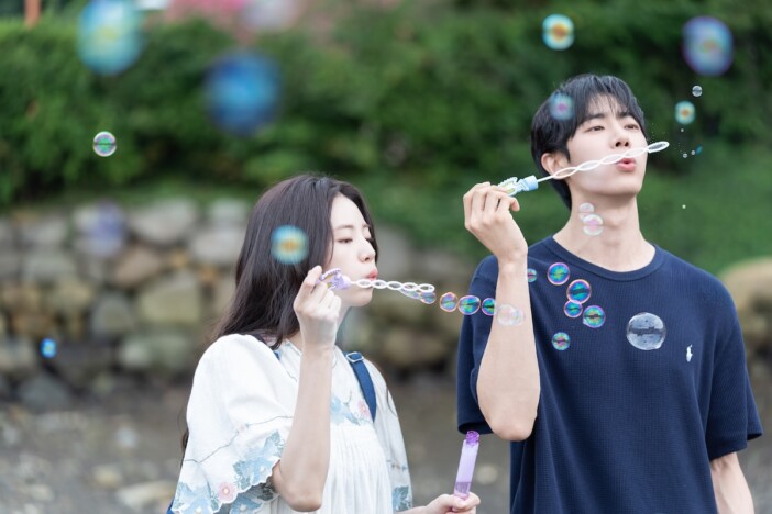 韓国版『セカコイ』はなぜ“明るく”描かれたのか? 日本版との比較で読み解く演出の妙