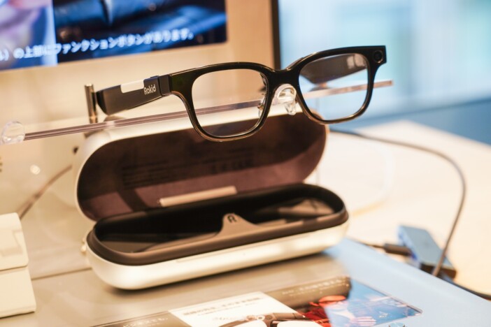 スマホの「次」はメガネを通して見える世界? 『Rokid スマートAIグラス』が示す次世代のインターフェースと生活