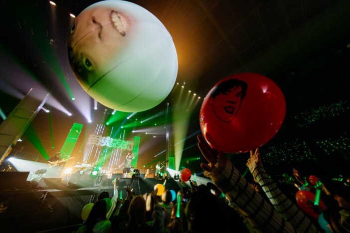 Gero史上最大規模のホールツアー『百鬼夜行』ファイナル公演 アリーナに舞い降りた変顔ボールとカオス