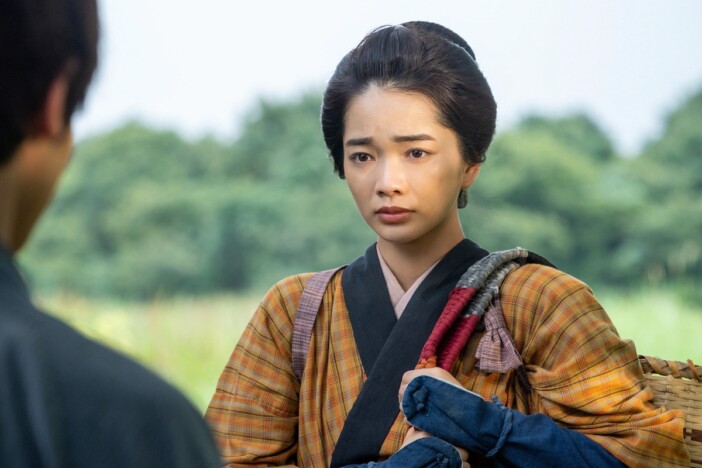 『風、薫る』第1話、りん(見上愛)が虎太郎(小林虎之介)から予想外の知らせを受ける