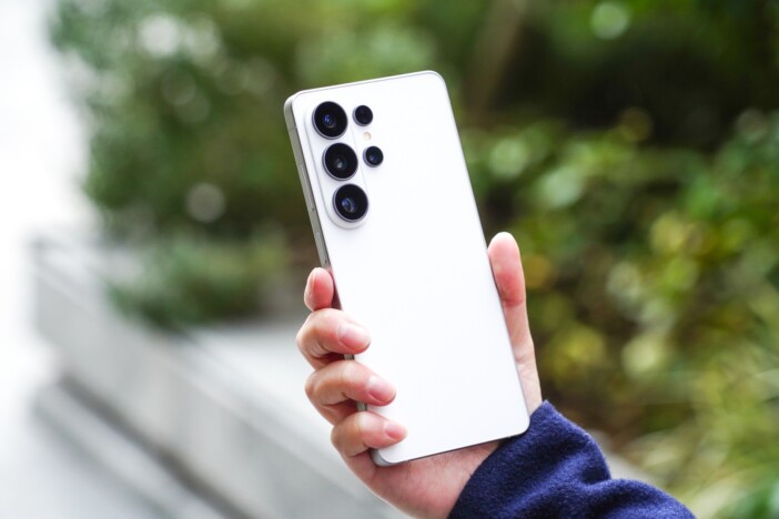 『Galaxy S26 Ultra』実機レビュー もう、電車の視線も怖くない! プライバシーディスプレイの実力と価値とは