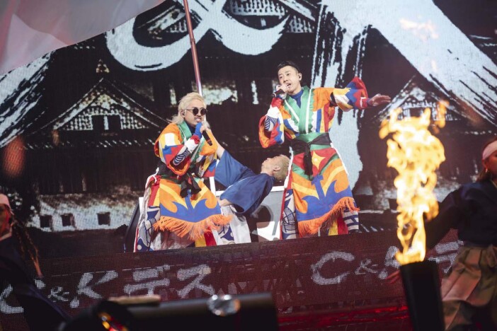 C&K、大阪城ホール公演全記録|最前列も最後列も関係ないーー1万人と描いた愛溢れるエンターテインメント