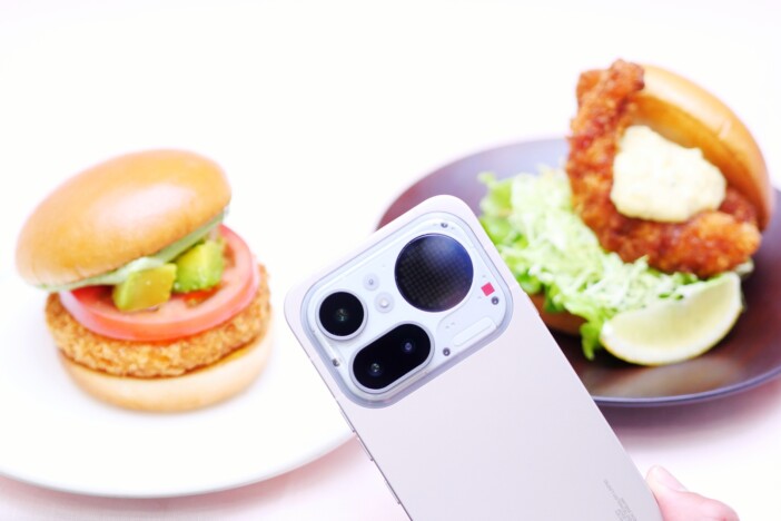 『Nothing Phone (4a) Pro』でモスバーガーを激写! “エキスパートモード”で、スマホカメラをもっと楽しもう