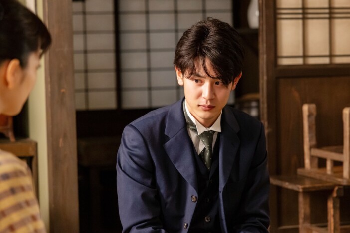 『風、薫る』“虎太郎”小林虎之介の不器用な優しさ “幼なじみ”は戦地で何を感じた?