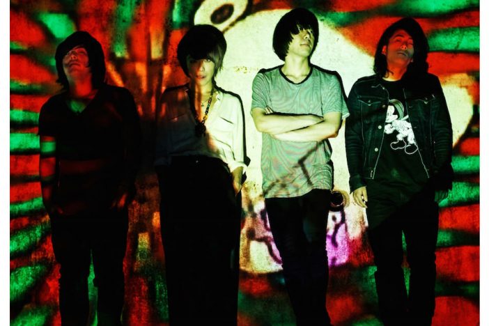 Droogは自分の足でロックンロールの原点に立ったーー石井恵梨子のライブ批評連載スタート