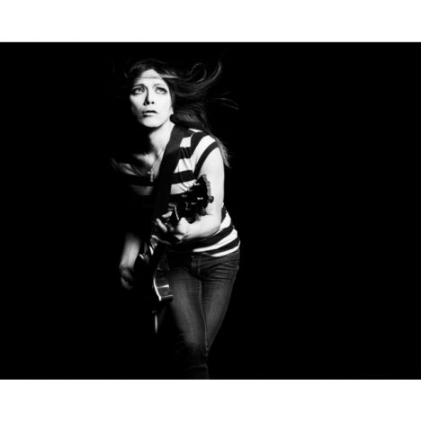 ROLLYが語る、70年代日本ロックへの深すぎる愛情「カバーアルバムを作るため家にスタジオを作った」