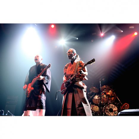 人間椅子、『OZZFEST JAPAN』でパフォーマンス 和嶋慎治「人間椅子の音楽を求めている人がいるんだと改めて感じた」