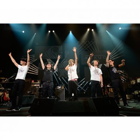 kōkuaは「プロ集団」の枠を越え「有機的なバンド」となった　柴那典のツアー最終公演レポート