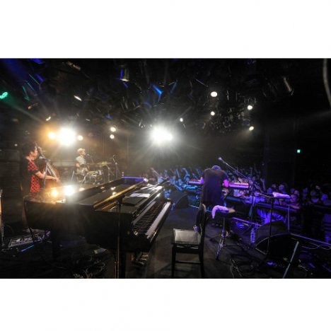 H ZETTRIOはピアノ・トリオの枠を越える　東京公演で見せた“エンタメ集団”としての可能性