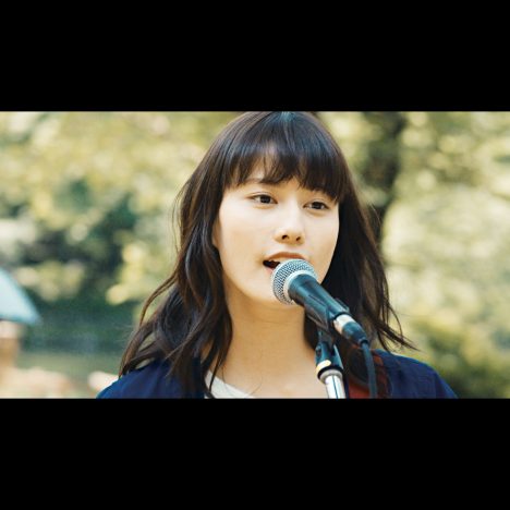 橋本愛は形なき表現の「器」になるーー『PARKS パークス』で見せた美しさと強さ