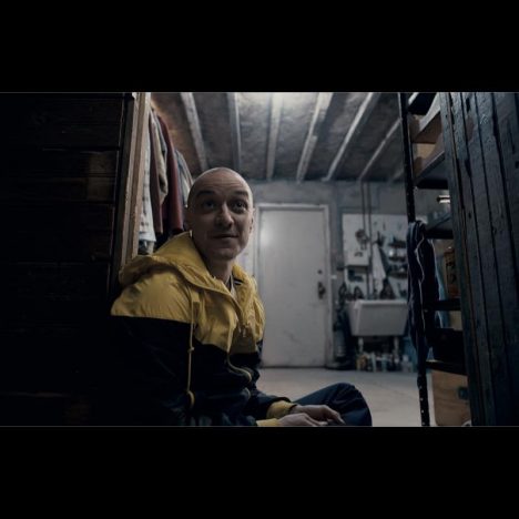 観客の心理を操る『スプリット』 ヒッチコックに通じるシャマラン監督の演出の秘密