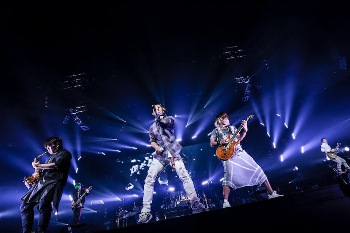 UVERworld、10年連続の武道館公演に見た“ミクスチャーロックバンドとしての強靭さ”