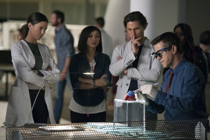 アメリカの医療は本当に先進的なのか? 超ハイテク医療ドラマ『ピュア・ジーニアス』の問いかけ