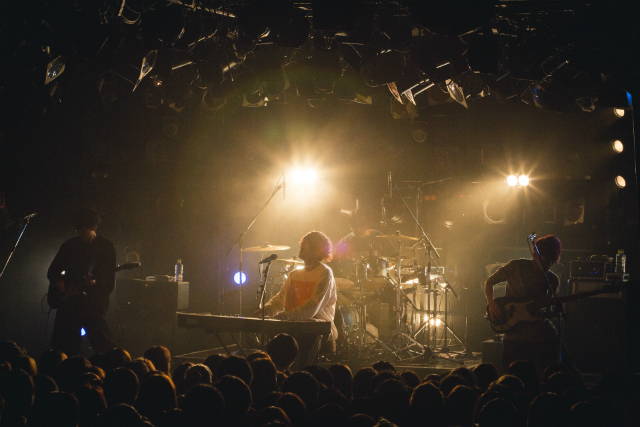 HOWL BE QUIETは次なるフェーズへと歩み始めた 『Dousite? TOUR』で再確認した本質の画像1-1