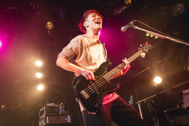 HOWL BE QUIETは次なるフェーズへと歩み始めた 『Dousite? TOUR』で再確認した本質の画像3-1