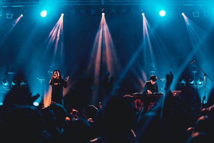 Creepy Nuts、対バンツアーファイナルに見た“清々しい闘争本能”